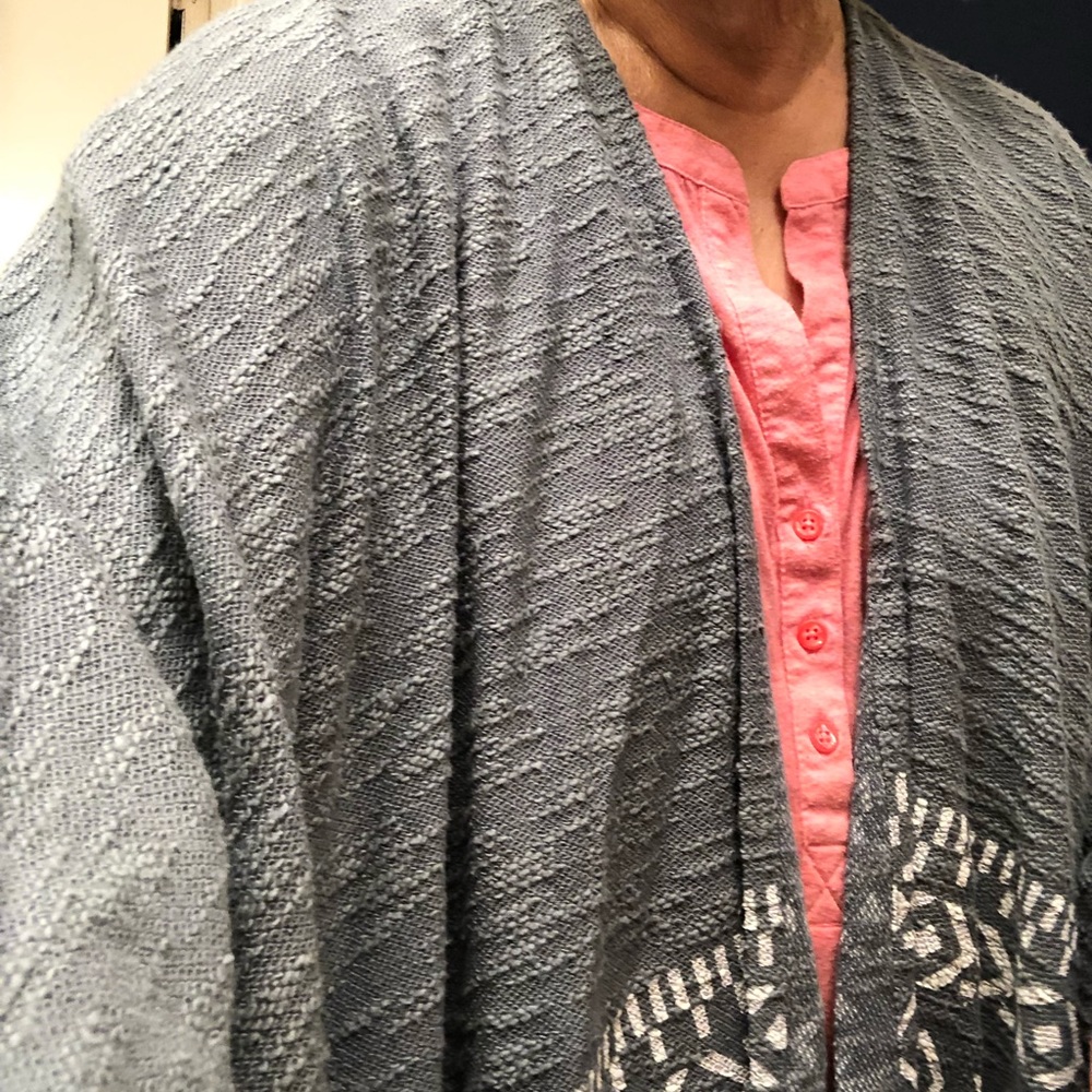 Shawl wrap open front with fringe NEWb